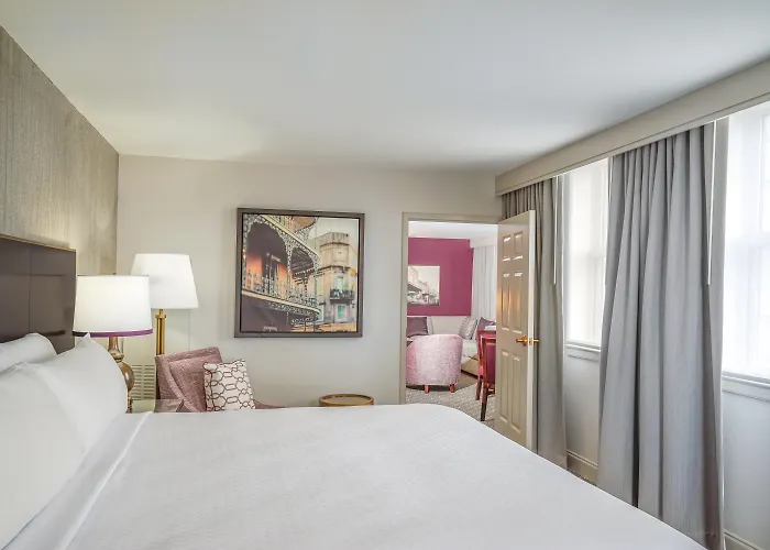Hot Tub in Room Crowne Plaza New Orleans French Qtr - Astor By Ihg