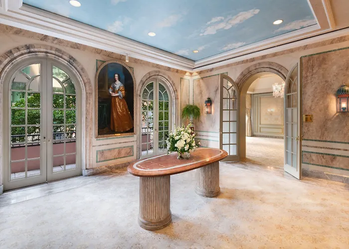 The Windsor Court