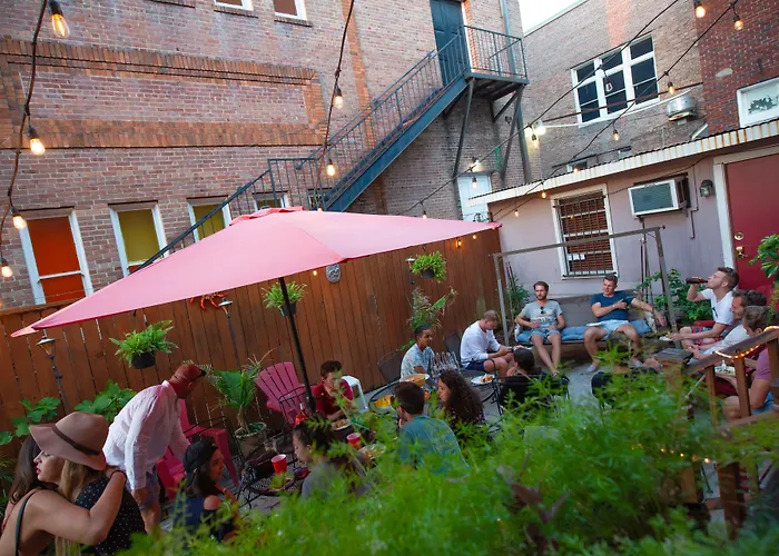 The Hostels Auberge Nola