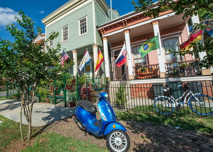 The Hostels Auberge Nola